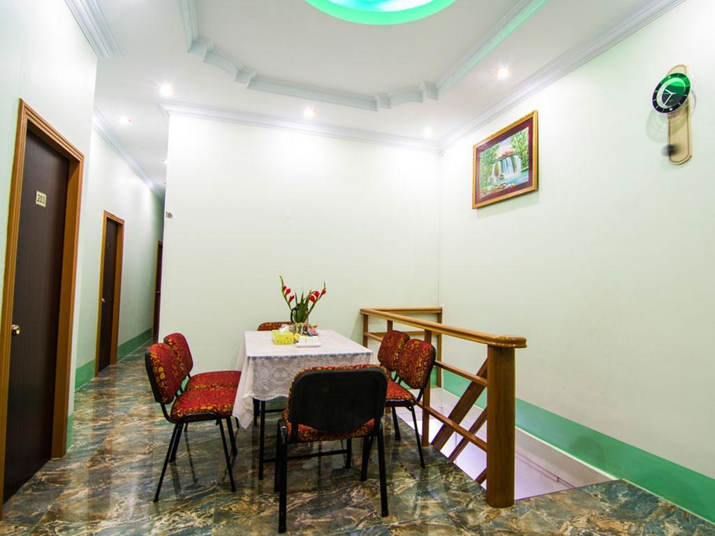 Royal Star Guest House Yangon Exterior foto